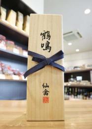 仙禽　鶴鳴　醸(かくめい かもす)　720ml(木箱・青)