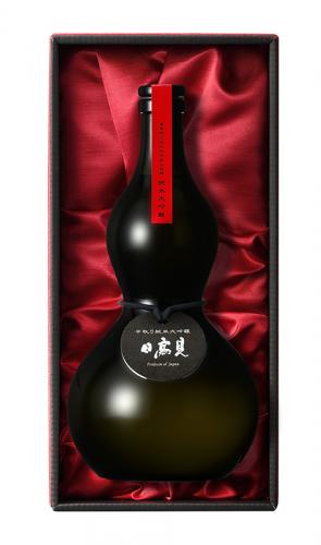 日高見 中取り純米大吟醸 黒の瓢箪(ひょうたん)ボトル 720ml(赤箱